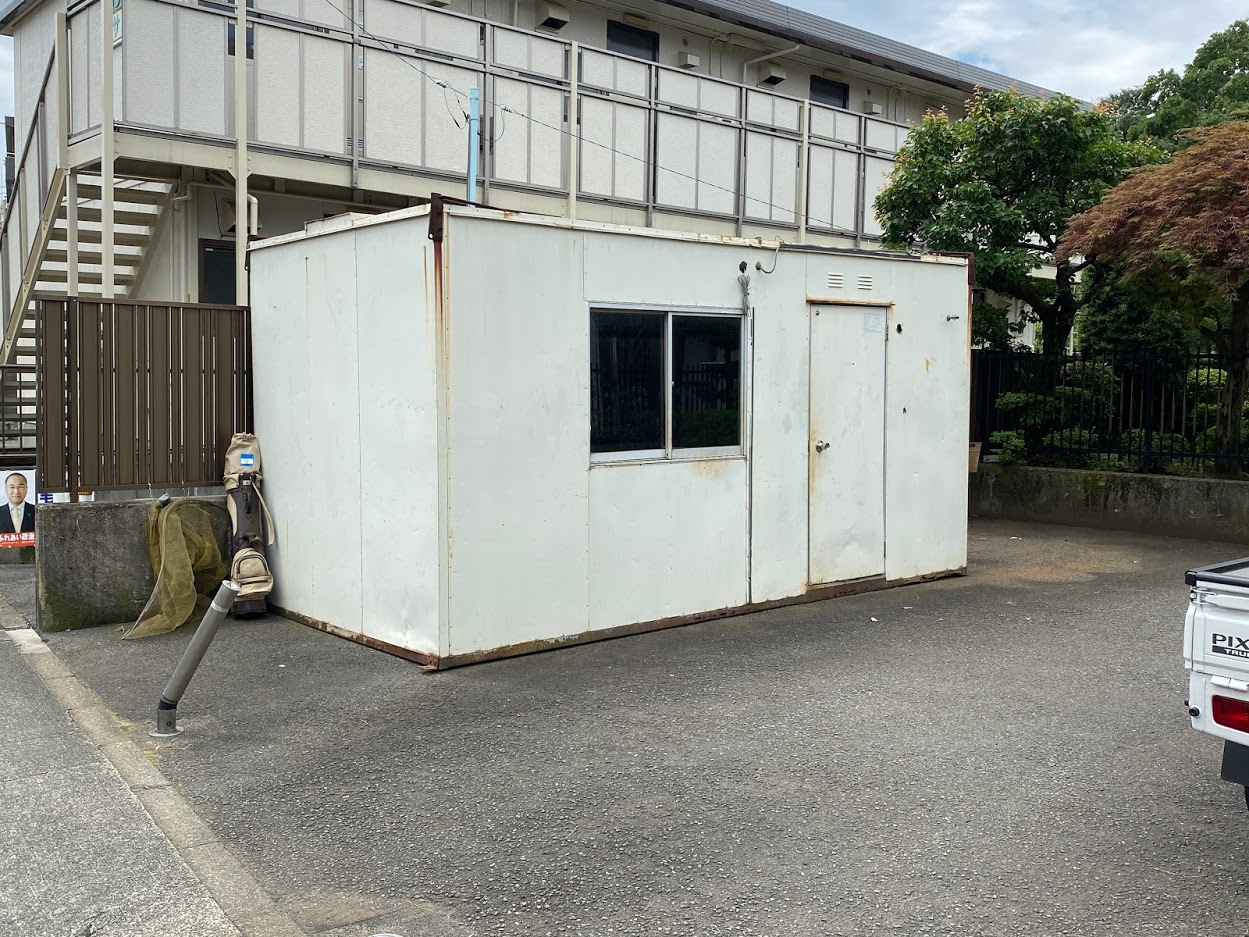 西東京市でコンテナタイプのプレハブを解体撤去 | カイテキ解体